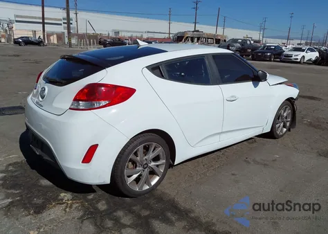 2017 Hyundai Veloster z USA, uszkodzony, nr VIN KMHTC6AD5HU309889
